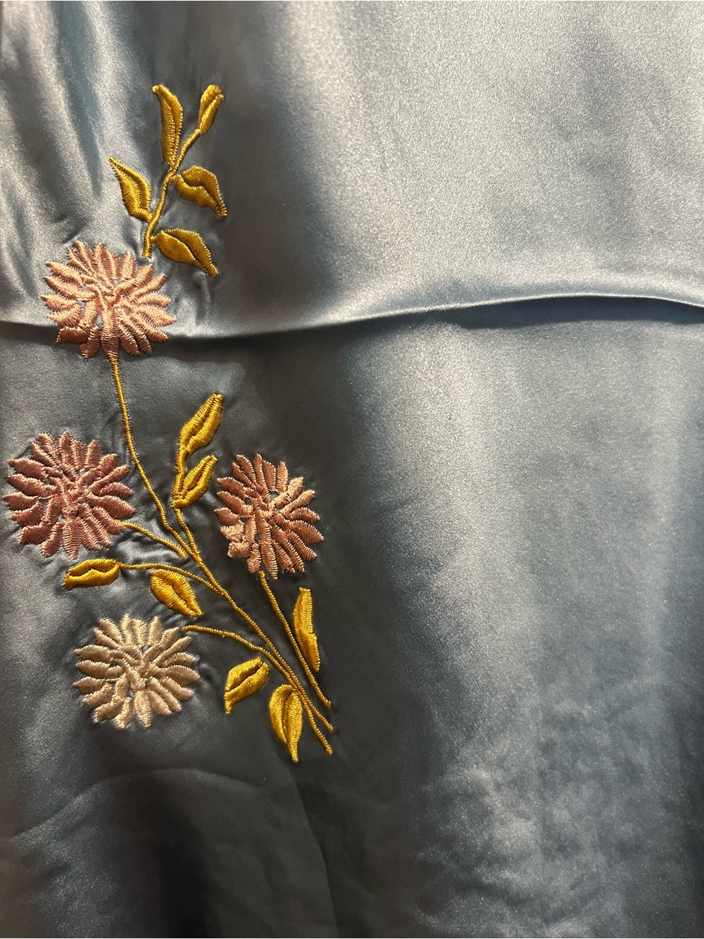 Gold Hawk Forget Me Not Silk Embroidered Midi Dress Small NWT - Picture 4 of 7